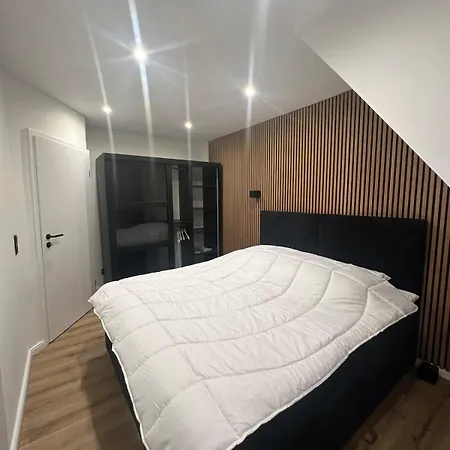 Little Luxury Apartment *